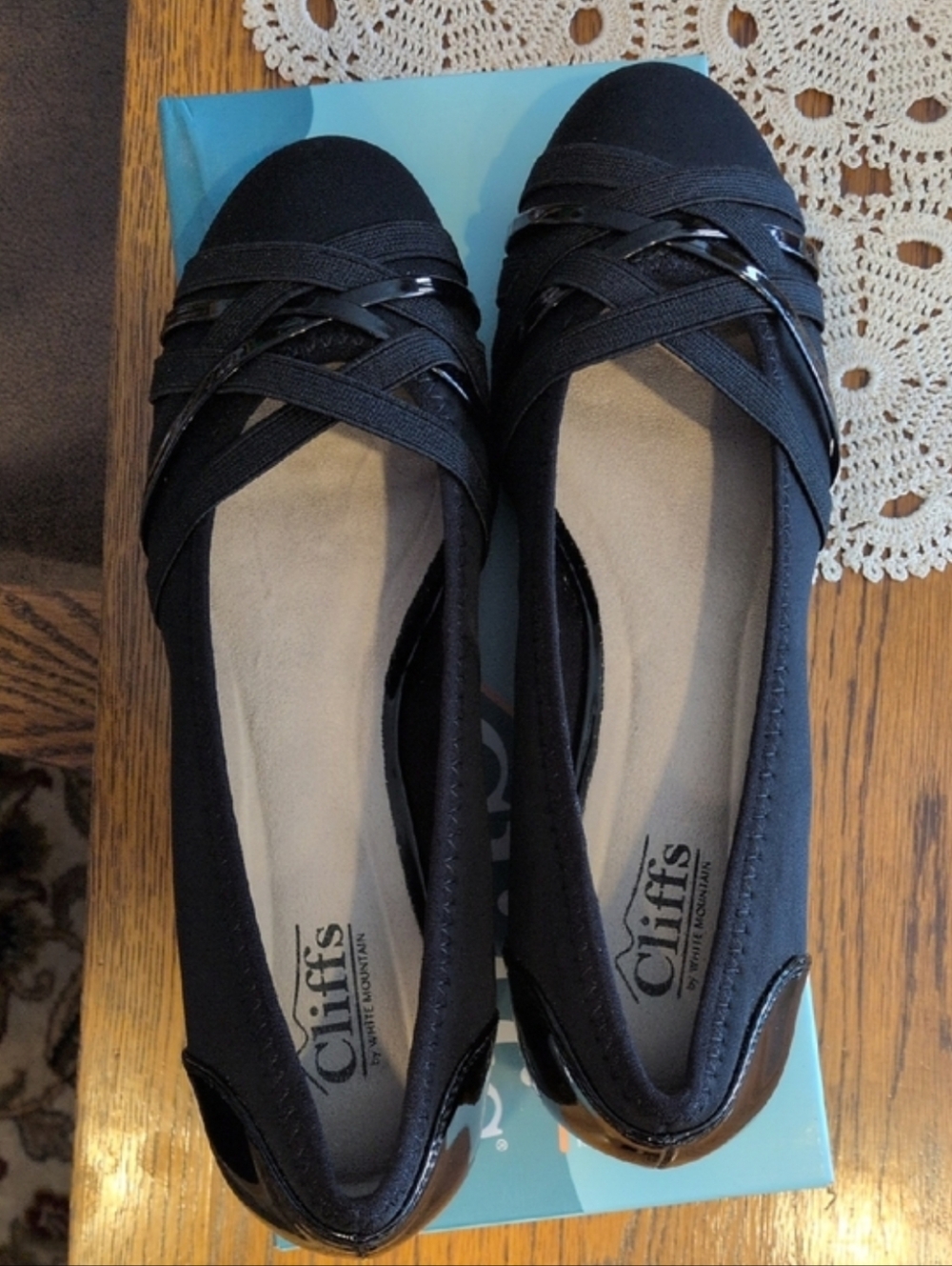 Cliffs by WHITE MOUNTAIN Women's Bowie Shoes Size 10